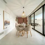 Apartment Bajo De Lujo Jardin Y Jacuzzi *