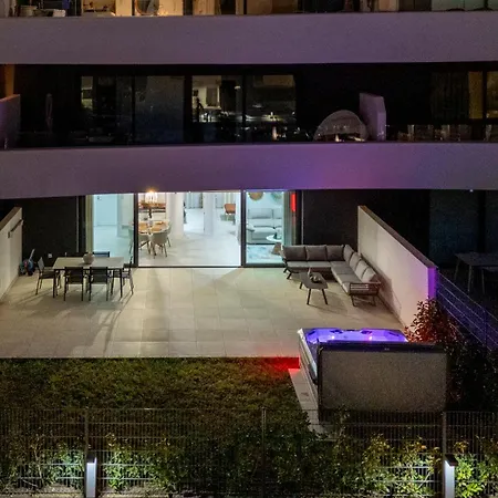 Bajo De Lujo Jardin Y Jacuzzi Appartement