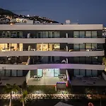 Bajo De Lujo Jardin Y Jacuzzi